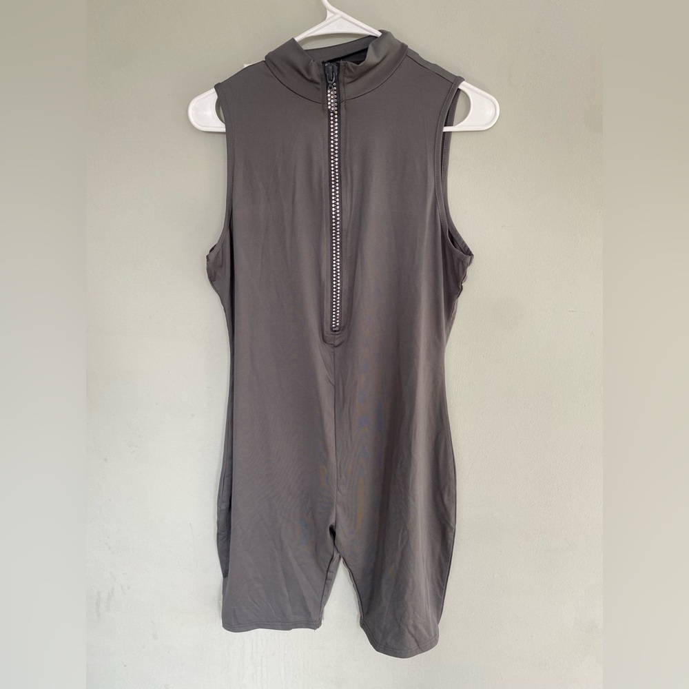 Gray Sleeveless Jumpsuit with Front Zipper